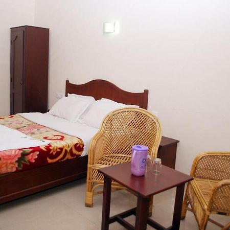 Jays Inn Munnar Exterior photo
