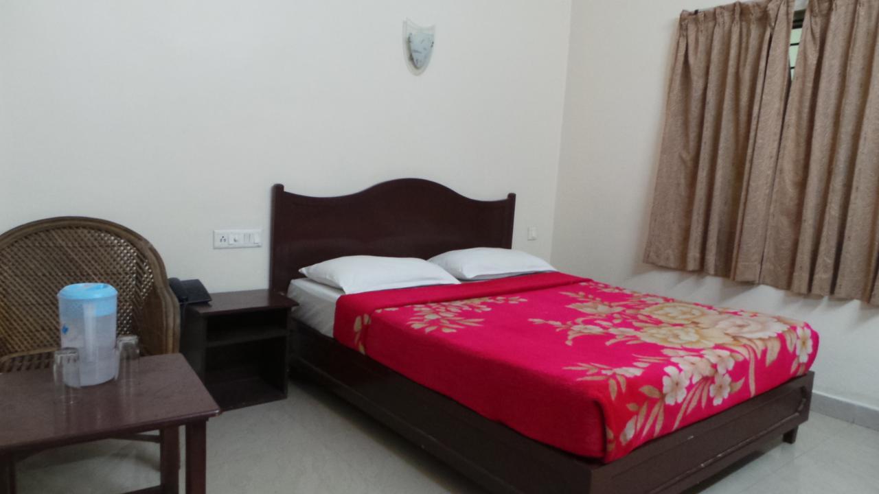 Jays Inn Munnar Exterior photo