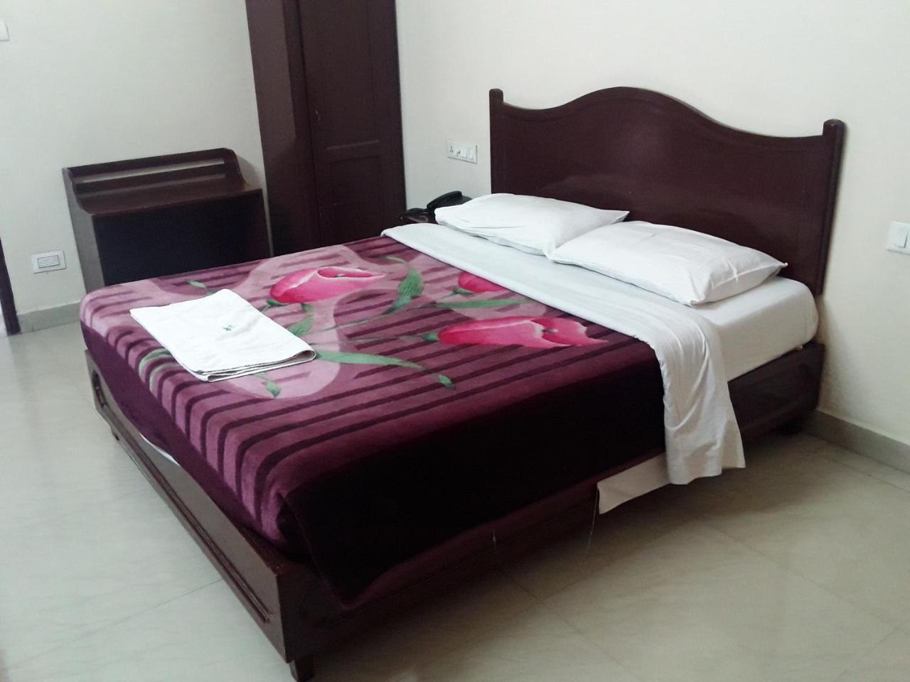 Jays Inn Munnar Exterior photo