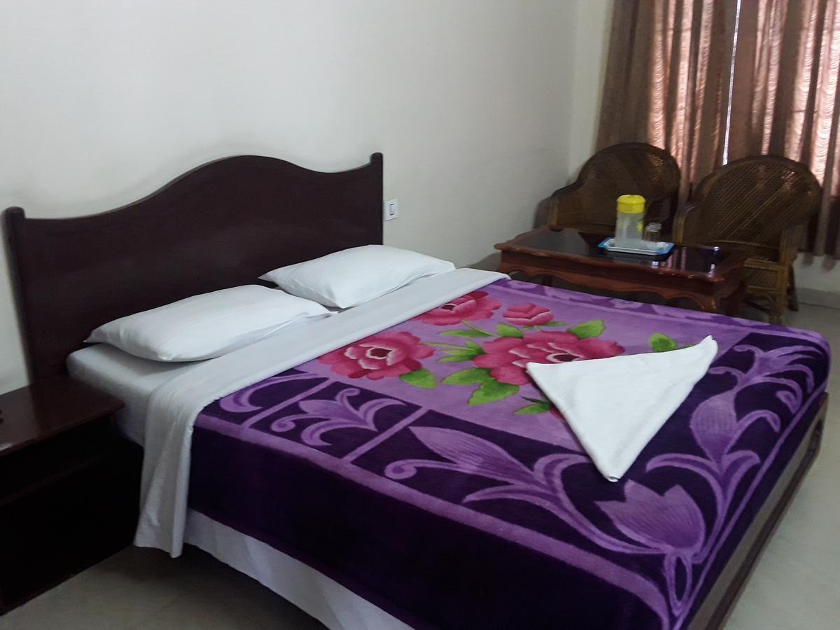 Jays Inn Munnar Exterior photo
